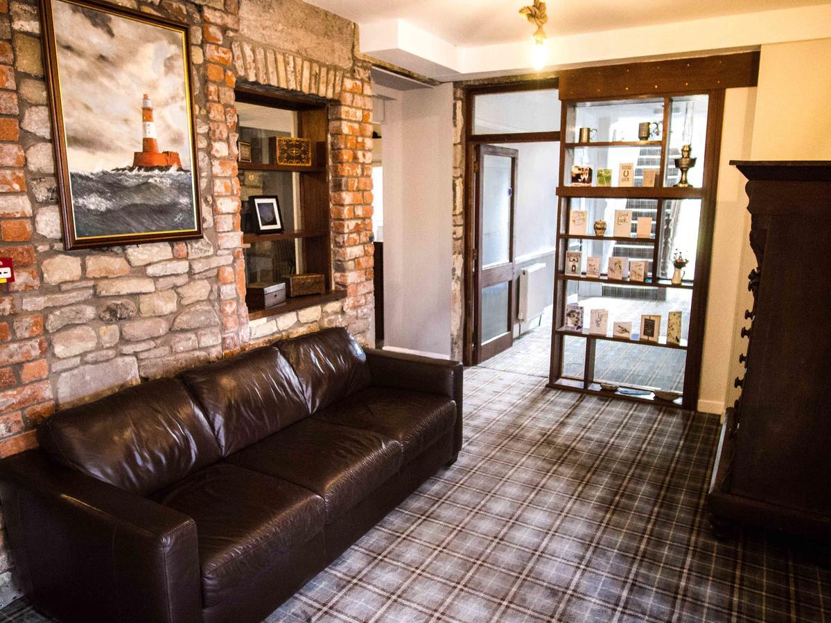 Longstone House Bed & Breakfast Hotel Seahouses Bagian luar foto