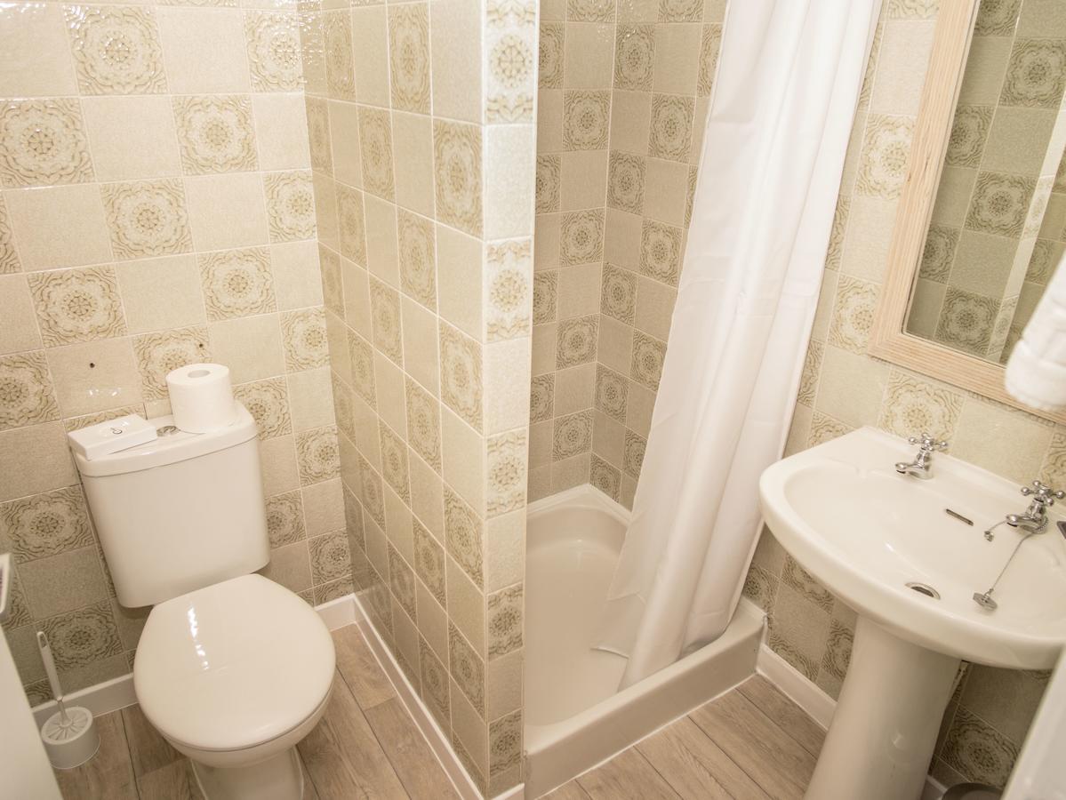 Longstone House Bed & Breakfast Hotel Seahouses Bagian luar foto