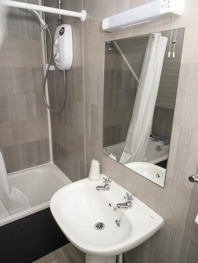 Longstone House Bed & Breakfast Hotel Seahouses Bagian luar foto